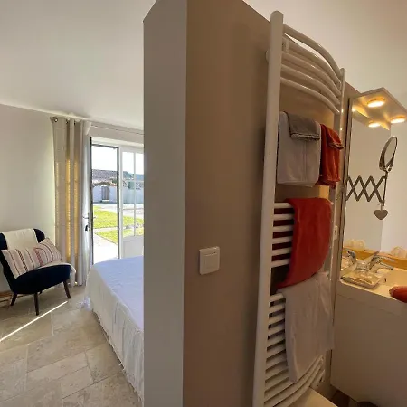 La Ferme Buissonniere Bed and Breakfast Bardou Buitenkant foto